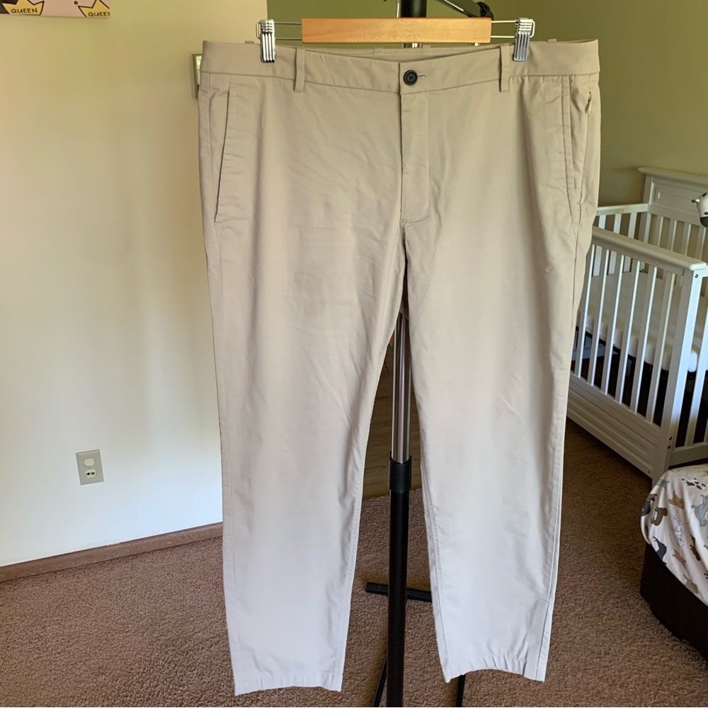 Kit and Ace Khaki Pants Men’s 37